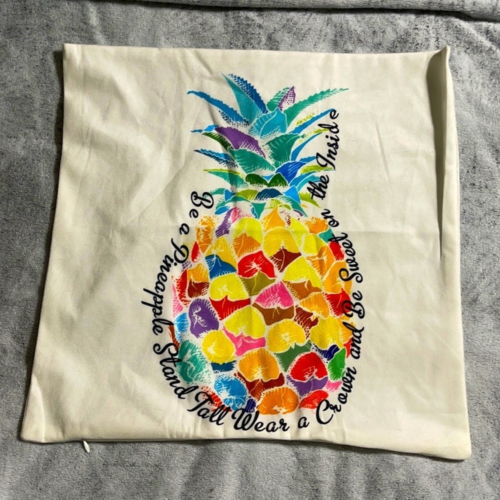 NEW pineapple crown pillow case